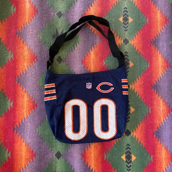 NFL Other - VINTAGE CHICAGO BEARS SHOULDER BAG GOOD CONDITION